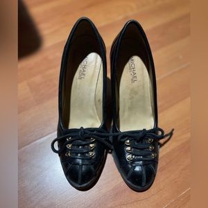 Michael Kors Women's Black Leather Lace Up Heels With Rubber Sole Size 6 M